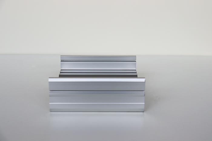 黎川铝框门铝型材截面规格